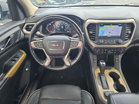 Used 2019 GMC Acadia Denali image 10