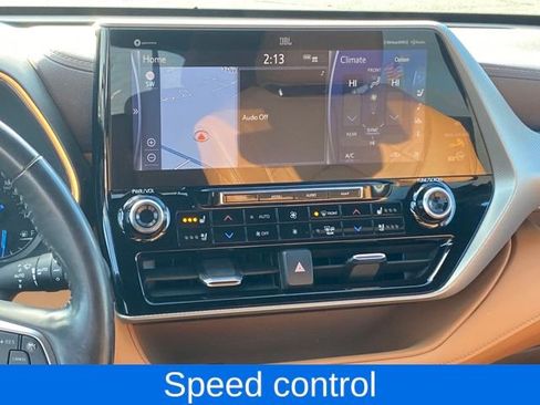 Used 2020 Toyota Highlander Platinum image 8