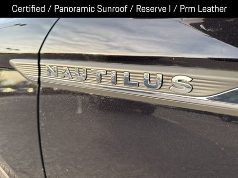 Used 2023 Lincoln Nautilus Reserve w/ Equipment Group 201A image 4