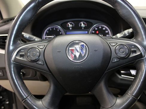 Used 2020 Buick Enclave Essence FWD image 12
