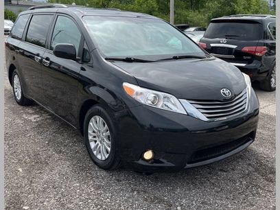 Used 2017 Toyota Sienna XLE w/ XLE Navigation Package