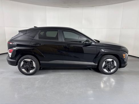 Used 2024 Hyundai Kona SEL FWD image 9