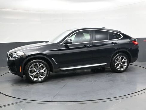Used 2023 BMW X4 xDrive30i w/ Premium Package image 9
