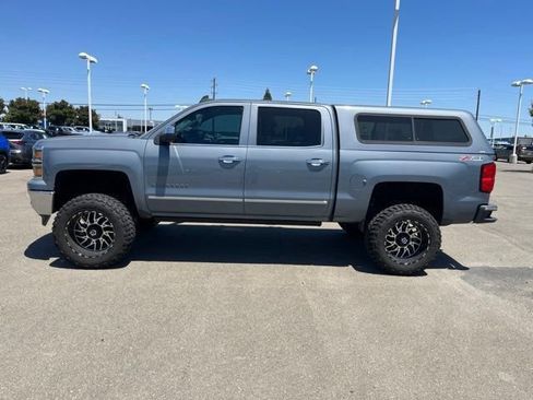 Used 2015 Chevrolet Silverado 1500 LTZ Z71 w/ LTZ Plus Package AWD/4WD image 8