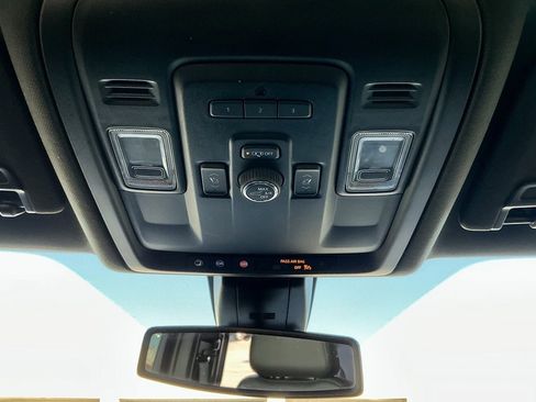 Used 2021 GMC Yukon XL Denali image 34