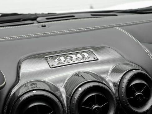 Used 2009 Ferrari F430 Scuderia RWD image 32