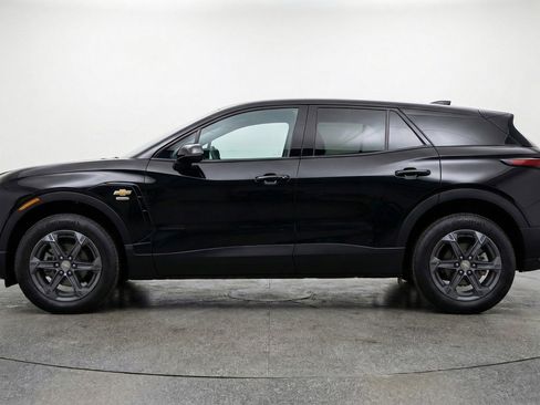 Used 2025 Chevrolet Blazer LT image 5