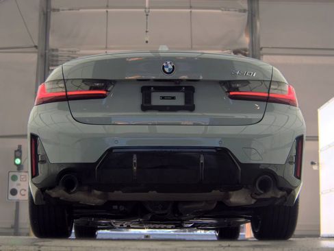 Used 2024 BMW 330i Sedan w/ M Sport Package RWD image 9
