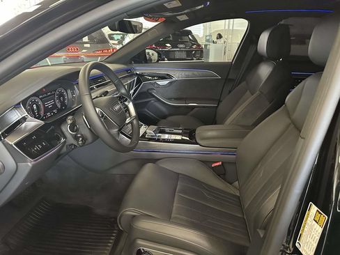 Used 2025 Audi A8 L 3.0T AWD/4WD image 18