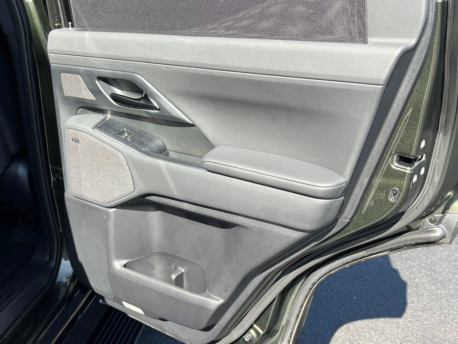 Certified 2025 Lexus GX 550 w/ Cold Area Package AWD/4WD image 16