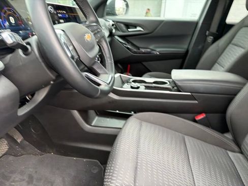 Used 2026 Chevrolet Equinox LT AWD/4WD image 37