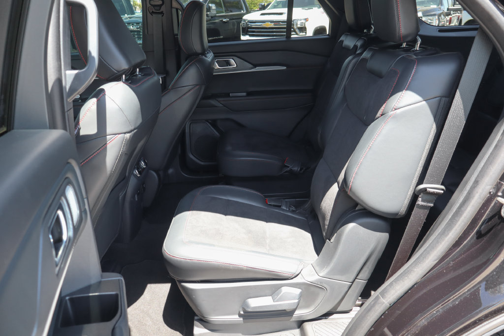 Used 2025 Ford Explorer ST w/ Sun And Sound Package AWD/4WD image 48