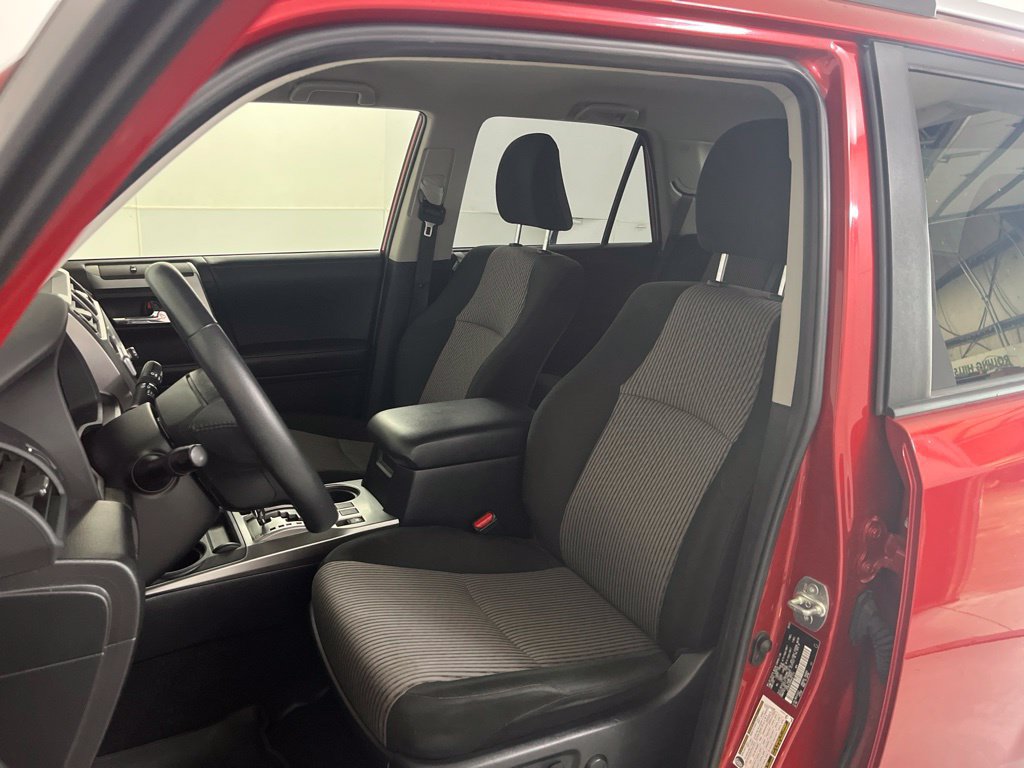 Used 2022 Toyota 4Runner SR5 AWD/4WD image 15