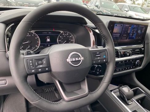 New 2026 Nissan Pathfinder SV image 13