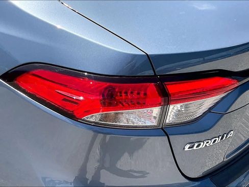 Used 2025 Toyota Corolla LE FWD image 55