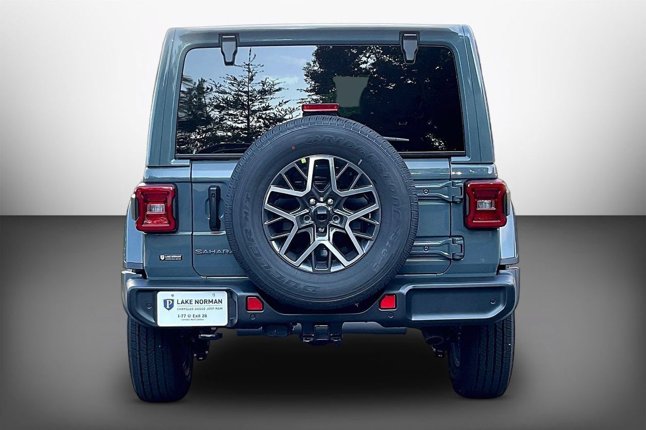 New 2026 Jeep Wrangler Unlimited Sahara AWD/4WD image 7