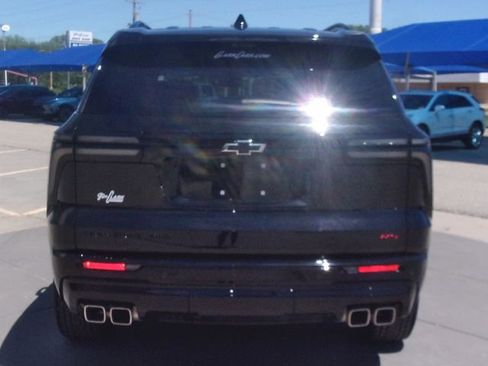 Used 2025 Chevrolet Traverse RS w/ LPO, Floor Liner Package AWD/4WD image 16