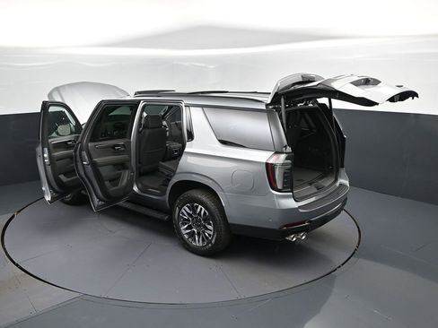 New 2026 Chevrolet Tahoe Z71 image 2