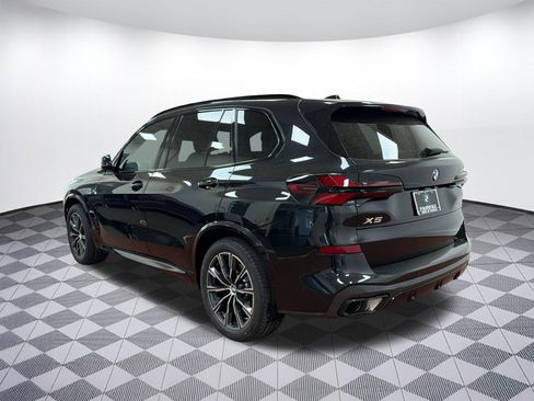 Certified 2024 BMW X5 xDrive40i w/ M Sport Package AWD/4WD image 3