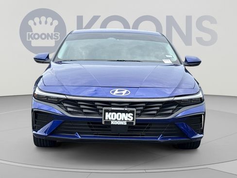 Used 2024 Hyundai Elantra SEL w/ Convenience Package FWD image 7
