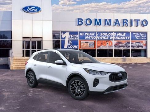 New 2025 Ford Escape SE FWD image 7