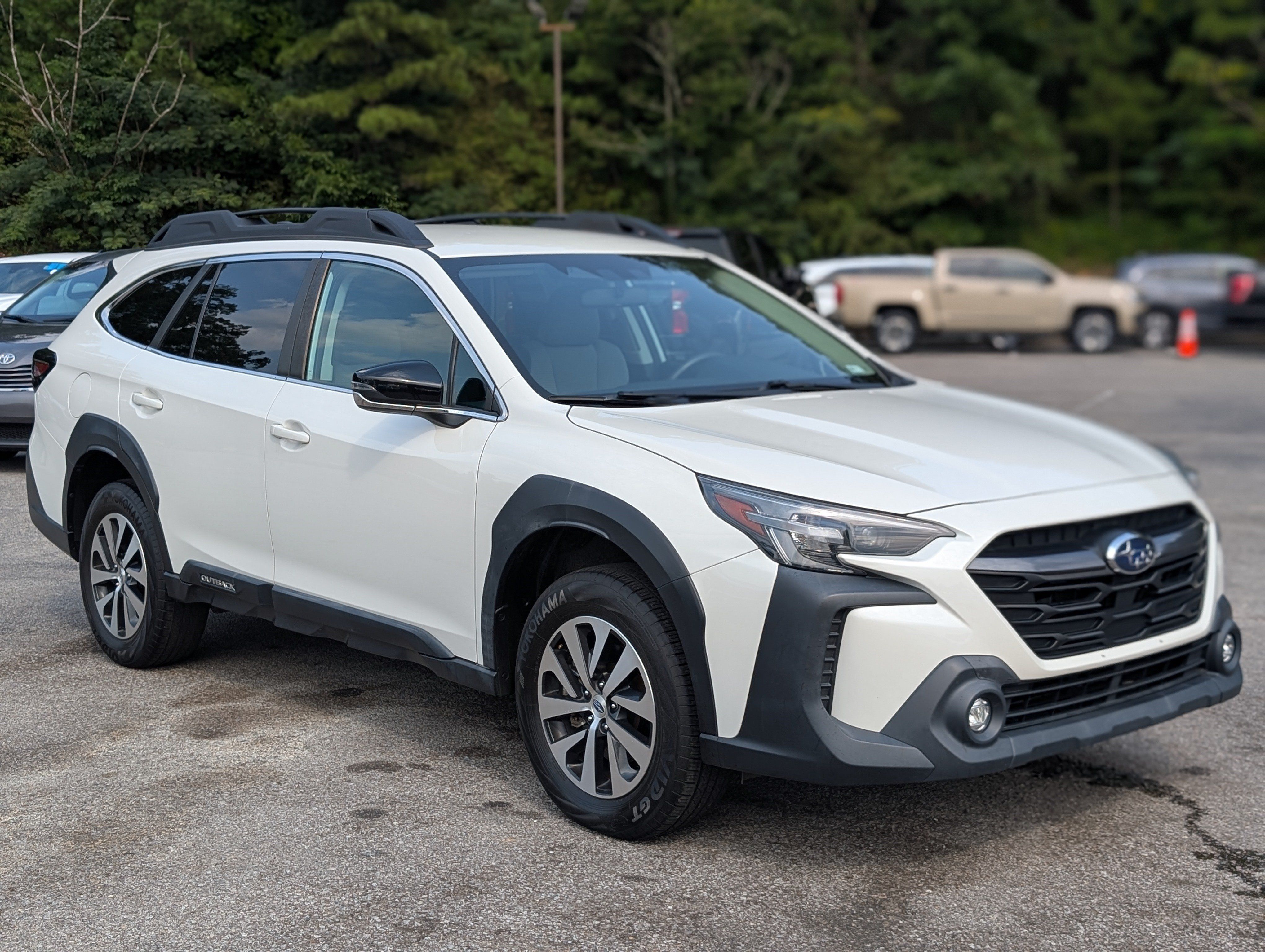 Used 2023 Subaru Outback Premium AWD/4WD image 11