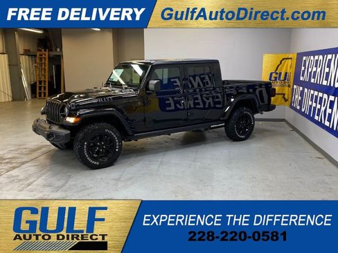Used 2022 Jeep Gladiator Sport AWD/4WD image 4