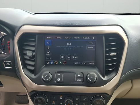 Used 2023 GMC Acadia Denali w/ Denali Technology Package image 41