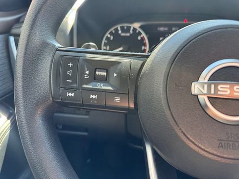 Used 2023 Nissan Rogue SV AWD/4WD image 13