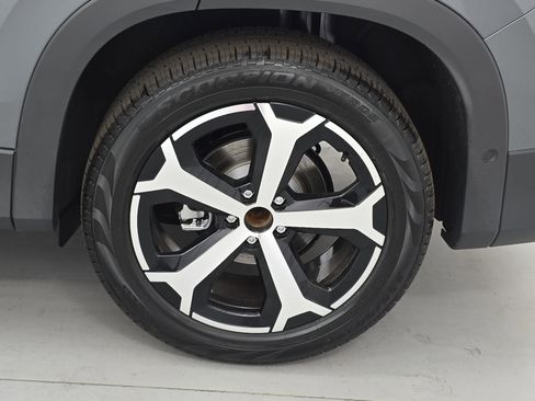 New 2026 Volkswagen Tiguan SE FWD image 33