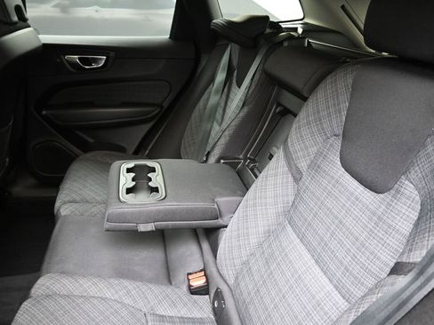 Certified 2023 Volvo XC60 B5 Core image 20