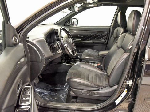 Used 2021 Mitsubishi Outlander SEL image 8