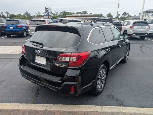 Used 2018 Subaru Outback 2.5i Touring w/ Popular Package #3 AWD/4WD image 5