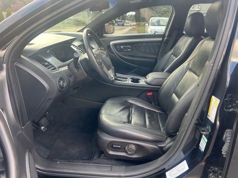 Used 2019 Ford Taurus SEL image 27