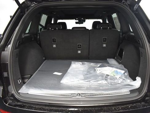 New 2025 Jeep Grand Cherokee Summit image 35