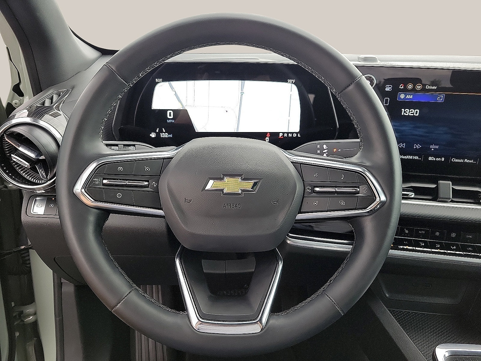Used 2026 Chevrolet Equinox LT w/ Convenience Package II FWD image 19