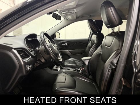 Used 2019 Jeep Cherokee Latitude Plus w/ Cold Weather Group image 13