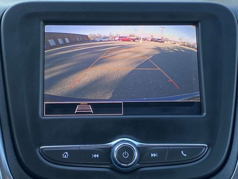 Used 2022 Chevrolet Equinox LS image 27