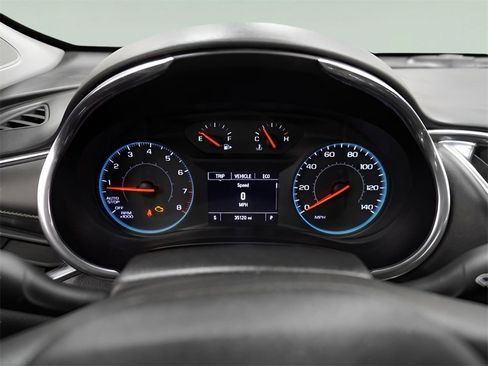 Used 2019 Chevrolet Malibu LT w/ Leather Package image 18