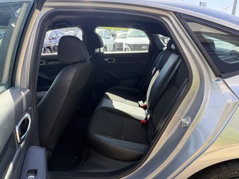 Used 2023 Honda Civic Sport image 22