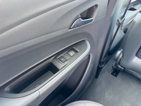 Used 2017 Chevrolet Bolt Premier w/ Driver Confidence II Package image 7