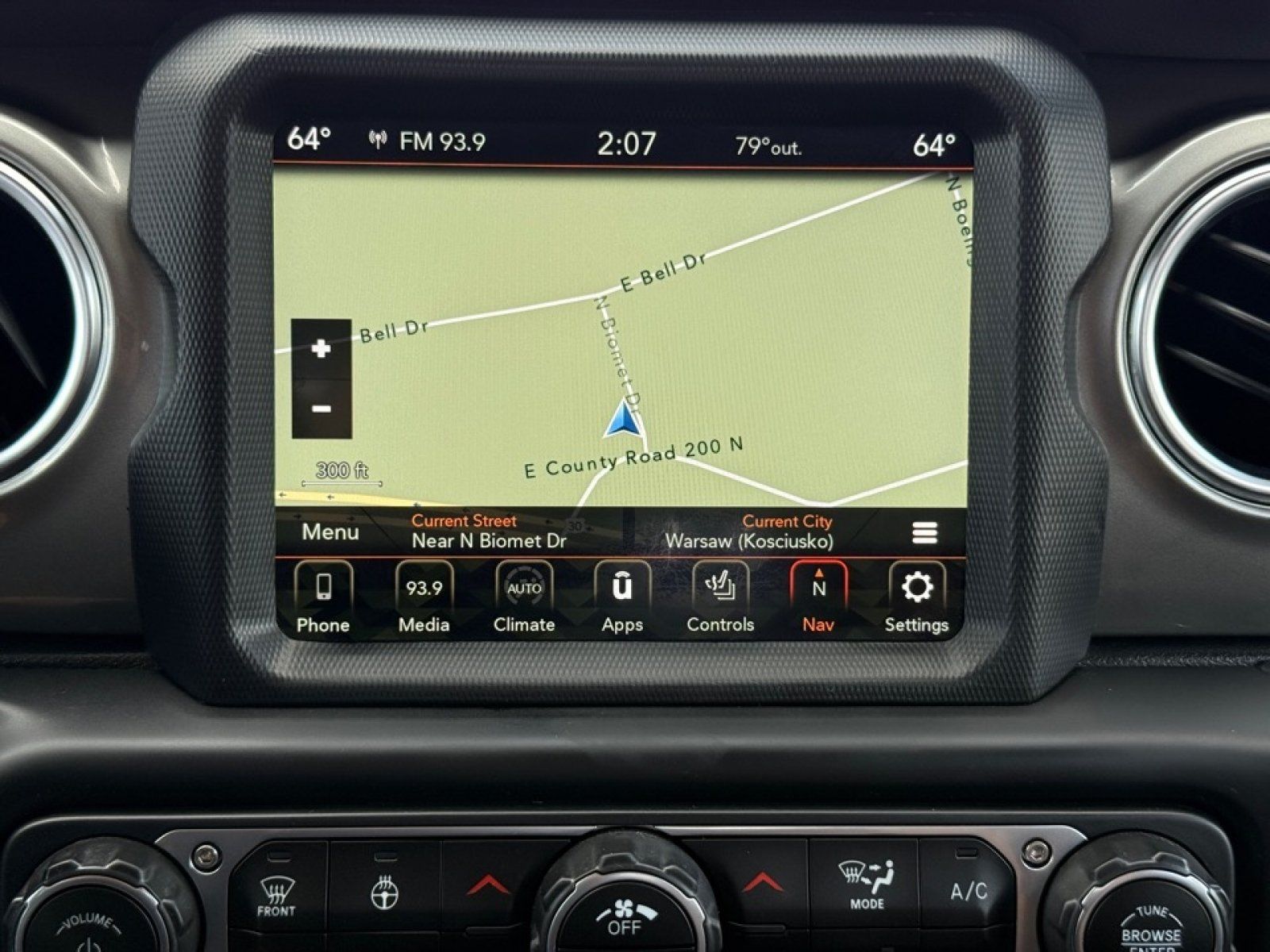 Used 2020 Jeep Gladiator Overland w/ Uconnect 4C Nav & Sound Group AWD/4WD image 13
