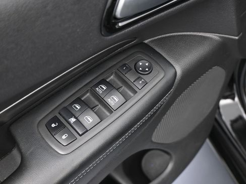 Used 2022 Dodge Durango SXT w/ Blacktop Package image 16