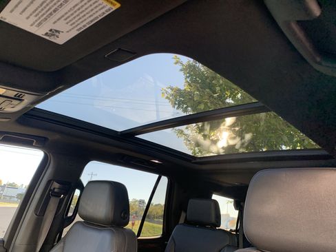 Used 2022 Chevrolet Tahoe LT image 28