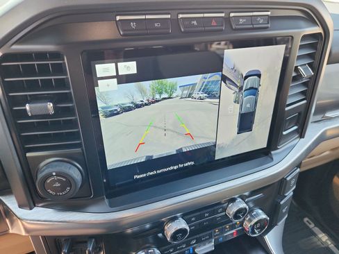 Used 2021 Ford F150 Lariat w/ Max Trailer Tow Package AWD/4WD image 25