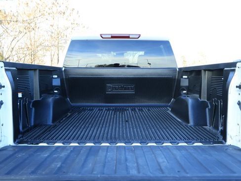 Used 2025 Chevrolet Silverado 1500 LT image 8