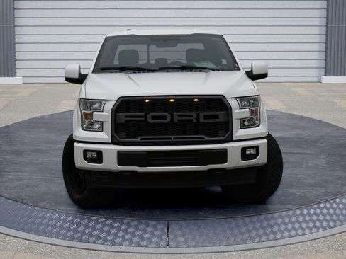 Used 2017 Ford F150 Lariat image 2