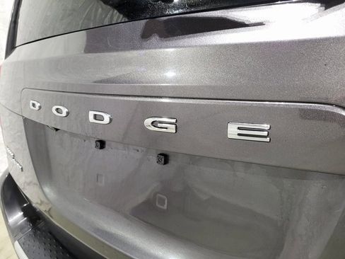 Used 2018 Dodge Grand Caravan SXT image 60