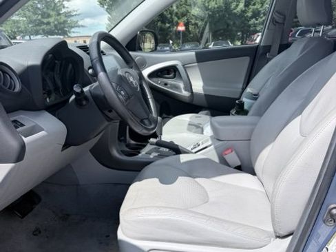 Used 2009 Toyota RAV4 Limited AWD/4WD image 5