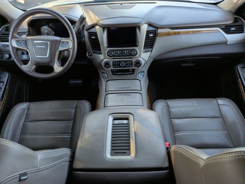 Used 2015 GMC Yukon Denali w/ Premium Package image 32